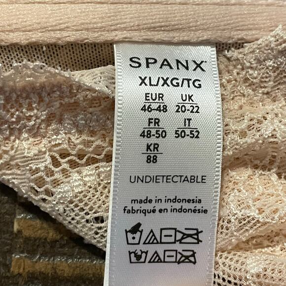 SPANX Undie-tectable Better Bandeau Size XL NEW - Picture 6 of 12